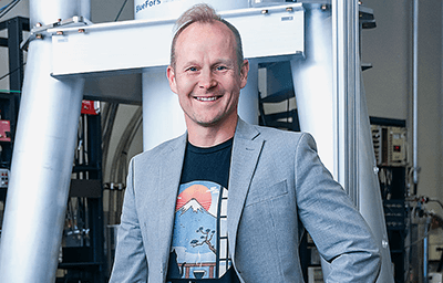 Johannes Pollanen in lab